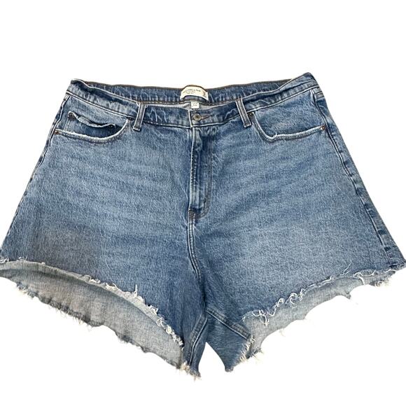 ABERCROMBIE & FITCH Women's High Rise Dad Short Size 34 In Medium Wash - Picture 1 of 9